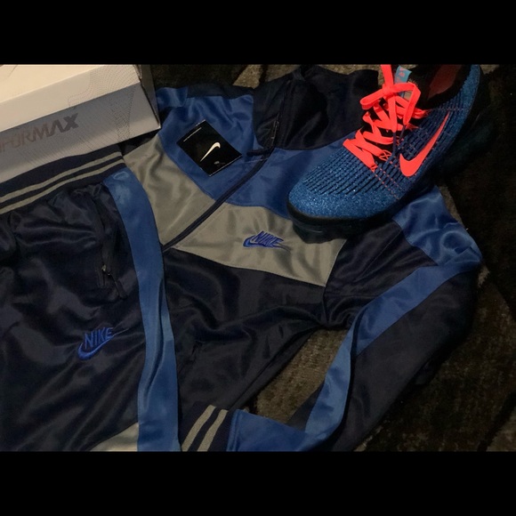 Nike Track Suit and Vapor Max - Picture 4 of 5